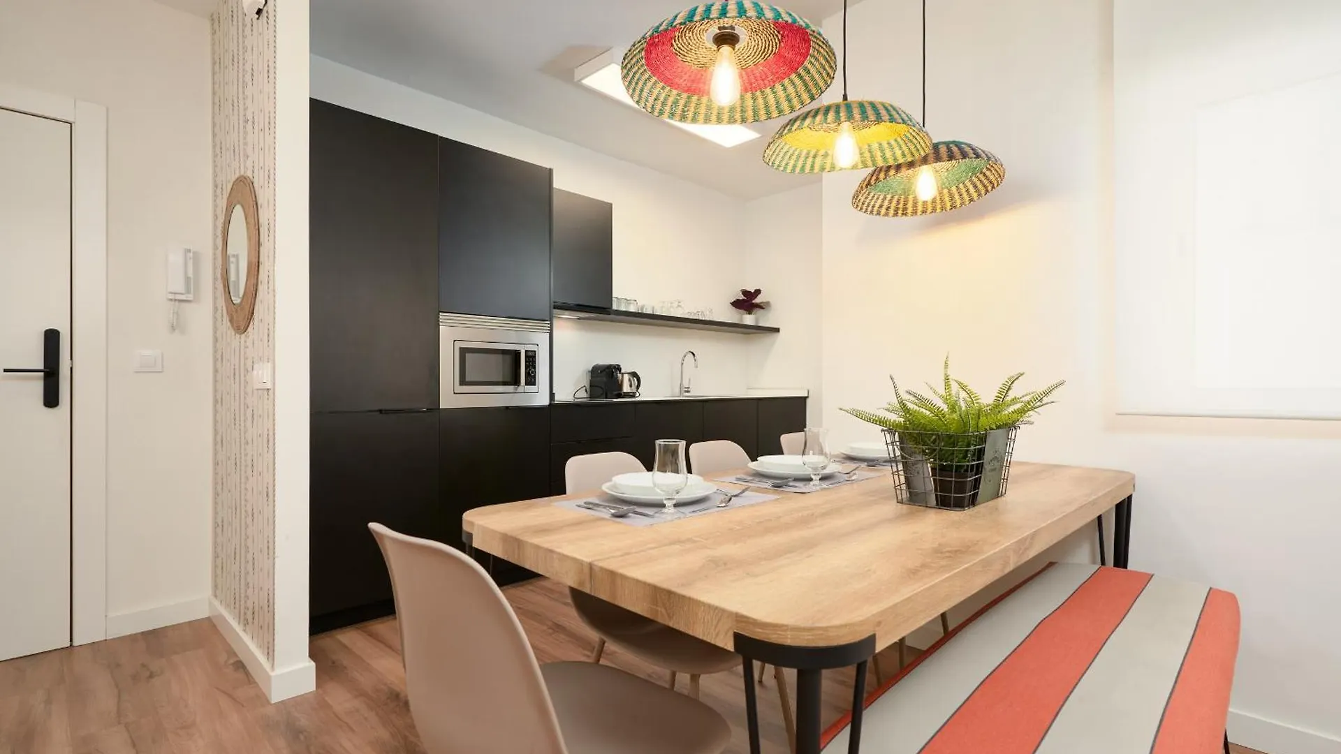 Sunn Amador De Los Rios, By Homing U Sevilla Apartman